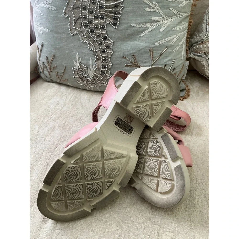 BLOWFISH MALIBU COMILLA size 9 RARE PINK!!!!